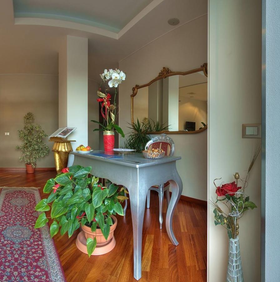 Borgo Delle Viole Bed & Breakfast Villanova d'Albenga Bagian luar foto